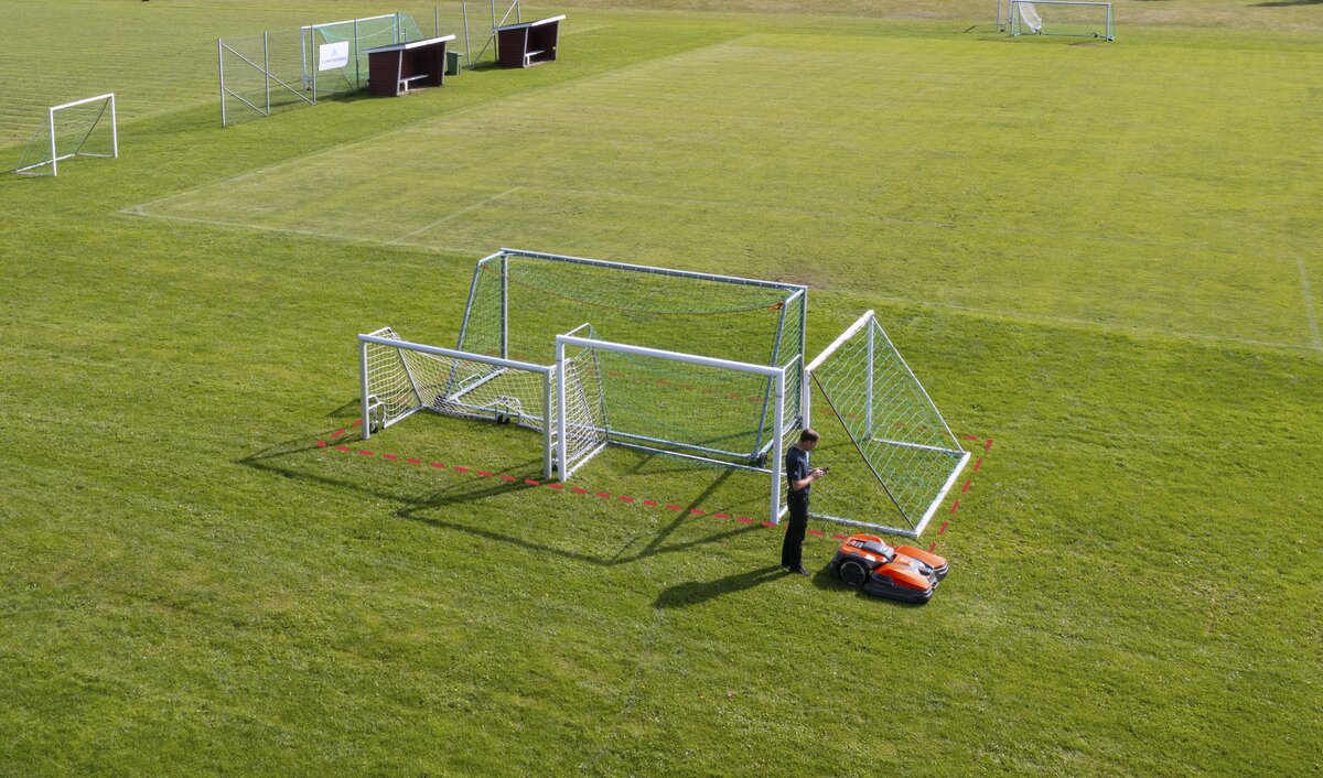 Bezdrôtová robotická kosačka Husqvarna CEORA® 546 EPOS™