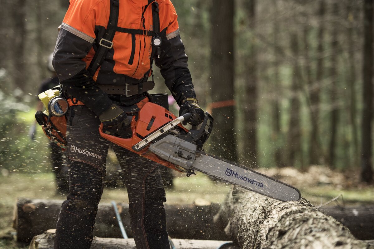 Benzínová reťazová píla Husqvarna 572 XP® G so systémom "Soft cut-out"