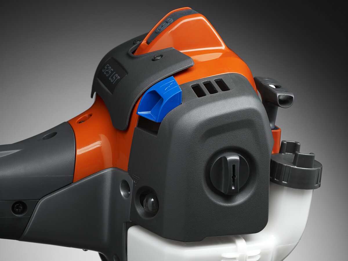 Benzínový krovinorez Husqvarna s intuitívnym ovládaním