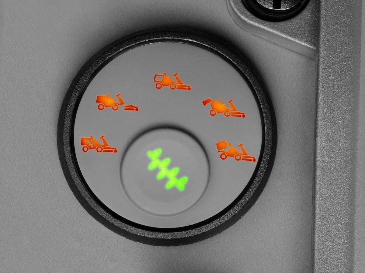 Záhradný rider benzínový Husqvarna RC 320Ts AWD kosí so zberom trávy aj bez zberu