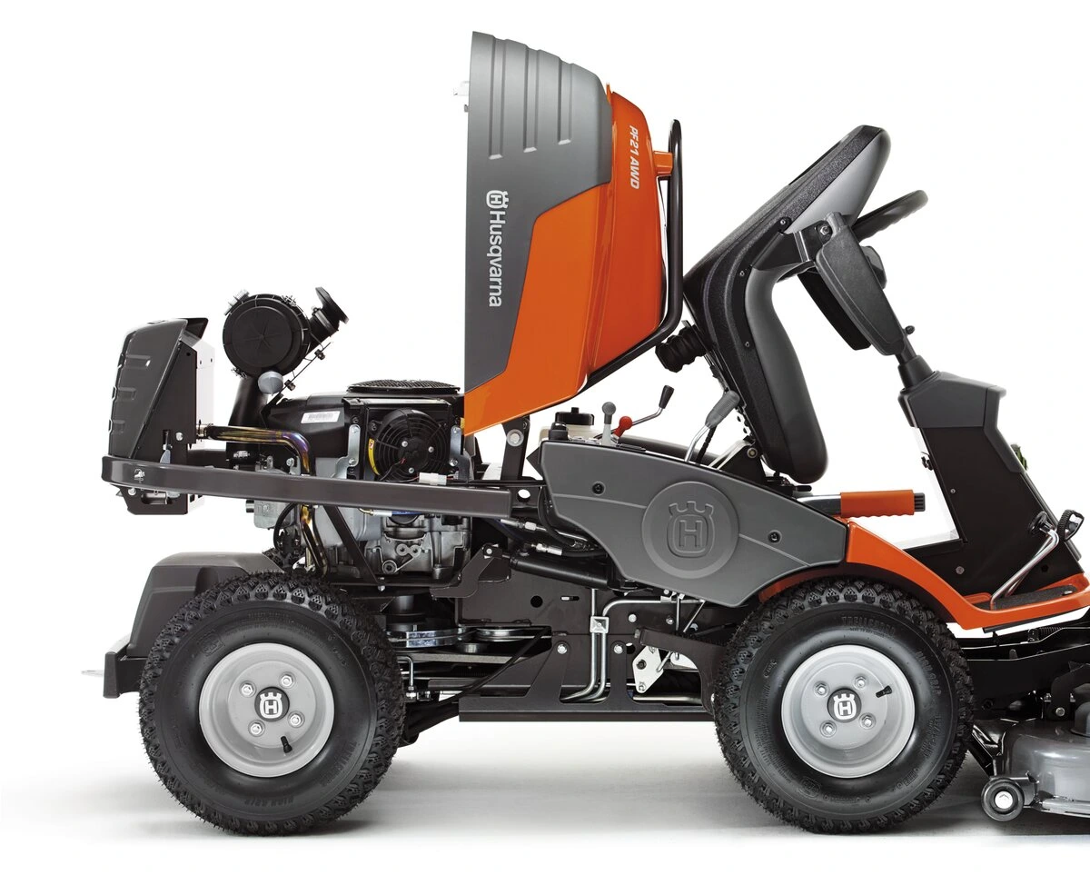 Záhradný rider benzínový Husqvarna R 216T AWD (bez žac. ústr.)