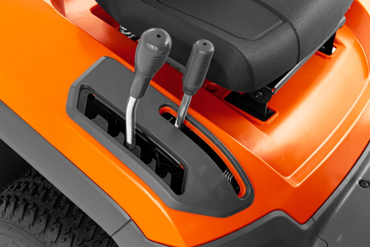 Záhradný traktor Husqvarna TC 112 