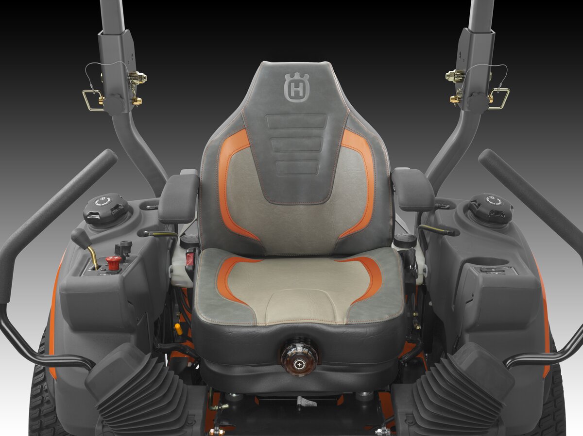 Benzínové kosačky na trávu Husquarna série Z500X pohodlné sedadlo