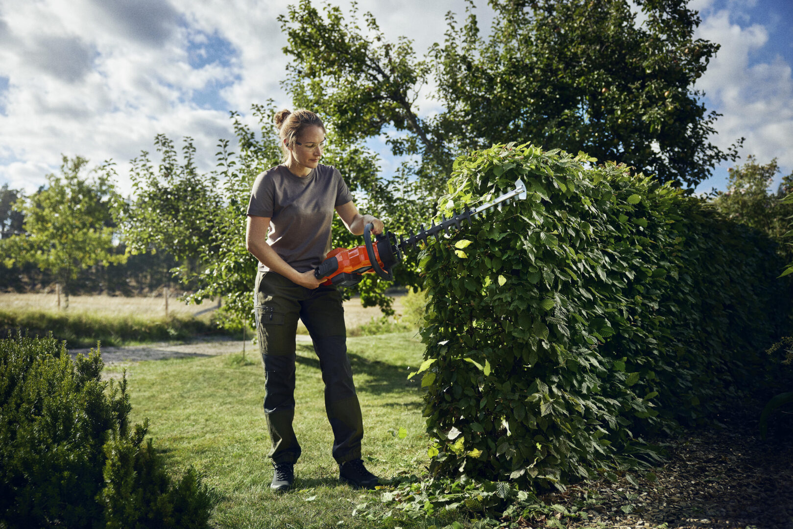 husqvarna-322ihd60-akcia-na-sadu-1673992356