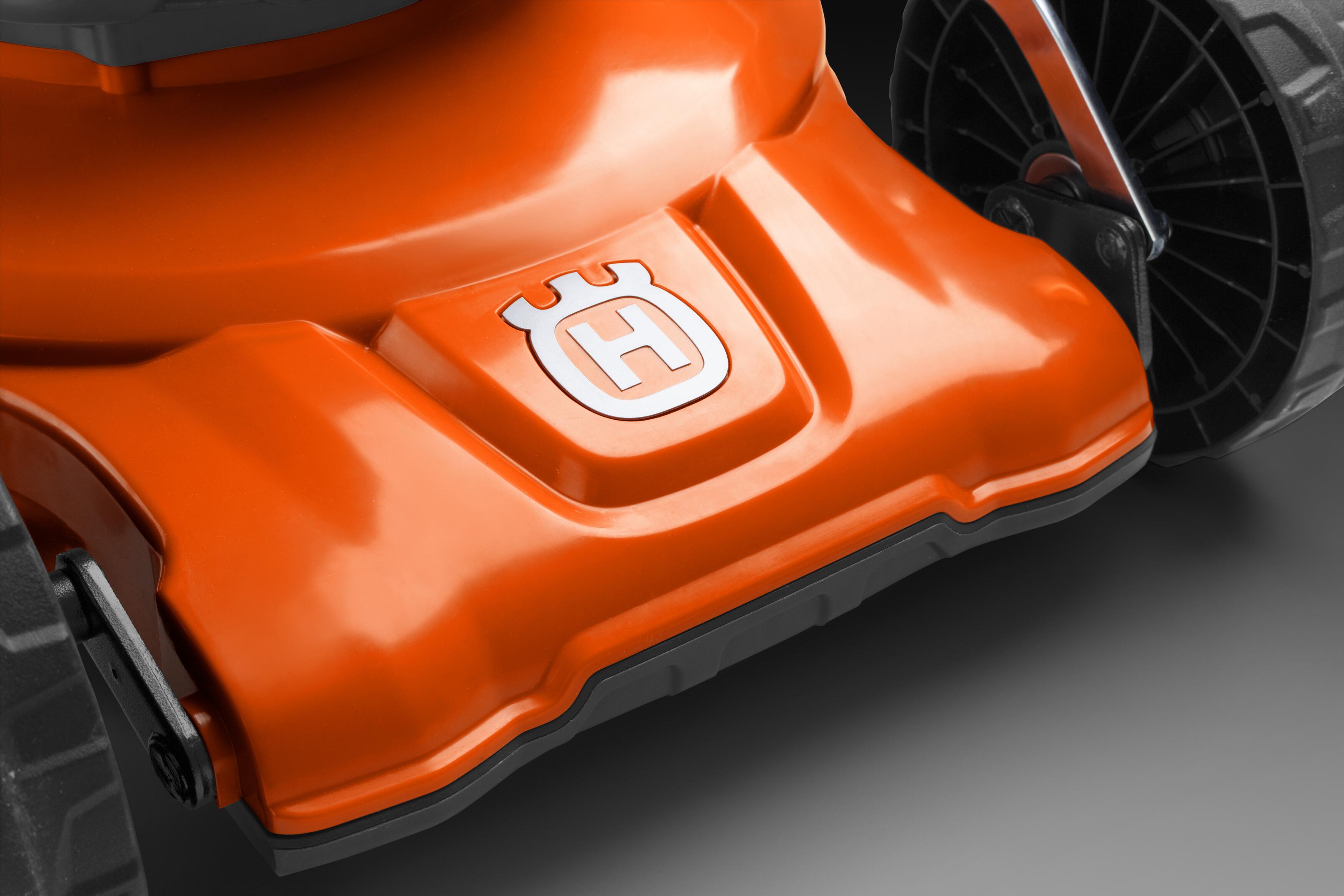 LC 141C Husqvarna Elektrická kosačka