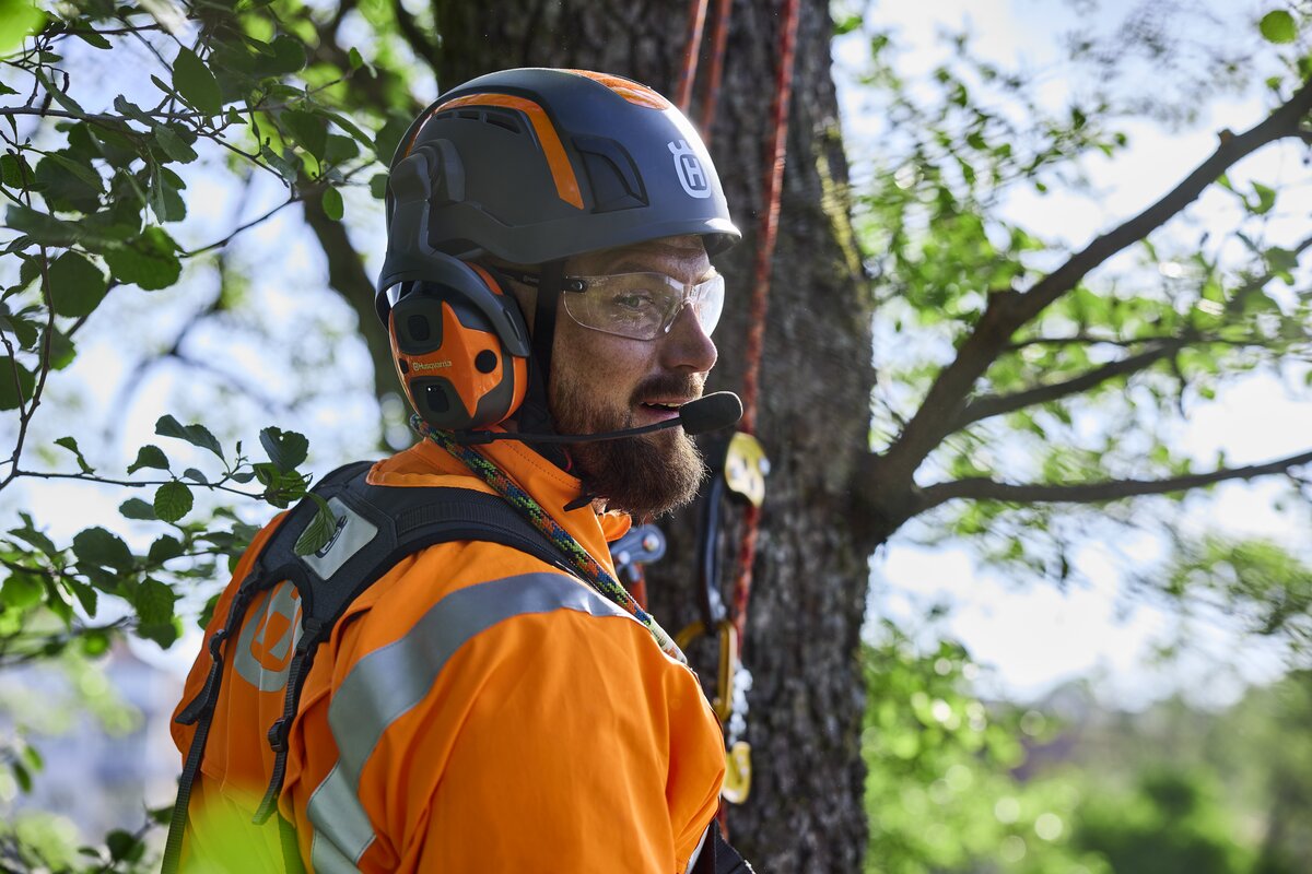 Chrániče sluchu Husqvarna X-COM Active, pre prilbu