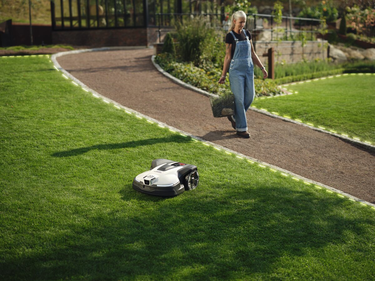 Robotická kosačka Husqvarna Automower® 430V NERA