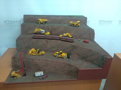 Diorama povrchového dolu - stavba na zakázku