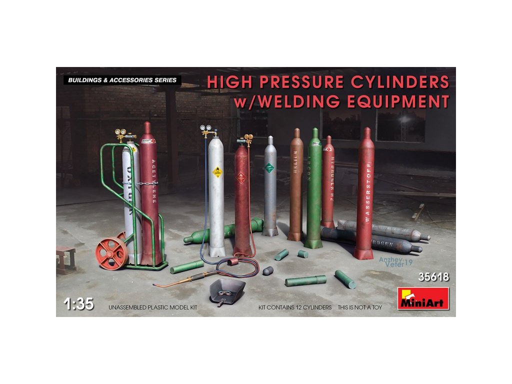 High Pressure Cylinders w/Welding Equipment 1/35