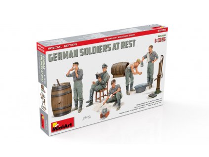 German Soldiers At Rest. Special Edition 1/35