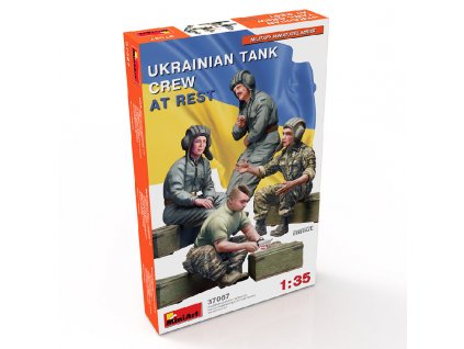 Ukrainian Tank Crew at Rest 1/35 MiniArt