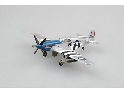 P-51B (42-106872) 1st Lieutenant John F. Thorn hotový model 1/72