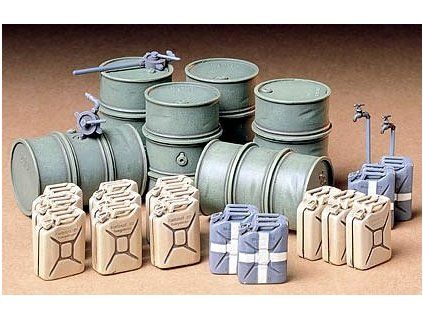 German Fuel Drums 1/35
