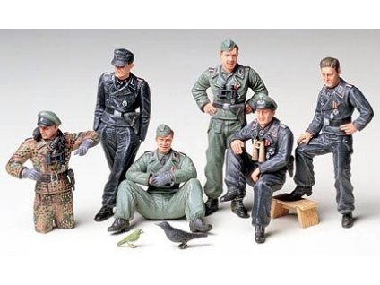 German Tank Crew at Rest 1/35