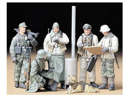 German Soldiers Field Briefing 1/35