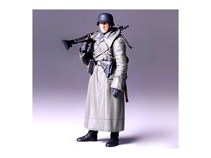 German Machine Gunner (Greatcoat) 1/16