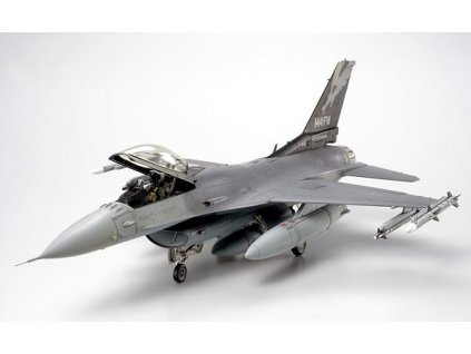 F-16C Fighting Falcon Block 25/32   1/48