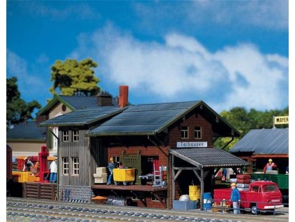 Station goods warehouse HO