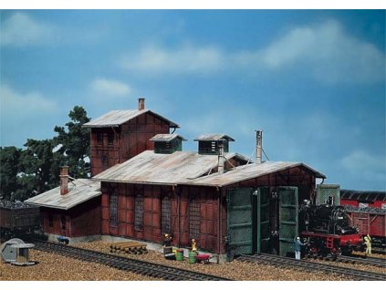 Depot for two locomotives HO