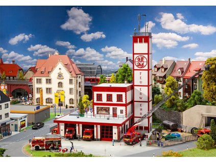 Modern fire station 1/87 HO