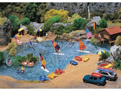 Boats and surfboards HO