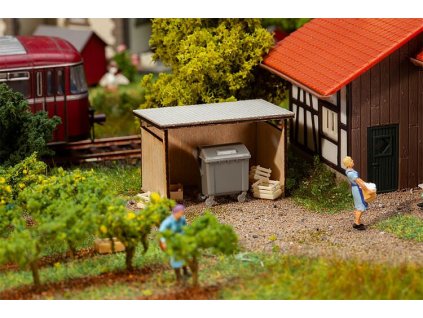 Unterstand mit Müllcontainer HO