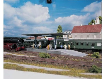 Bahnsteig Burgstein HO