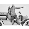 ford model t 1914 fire truck with crew 1 24 ICM 24017 01