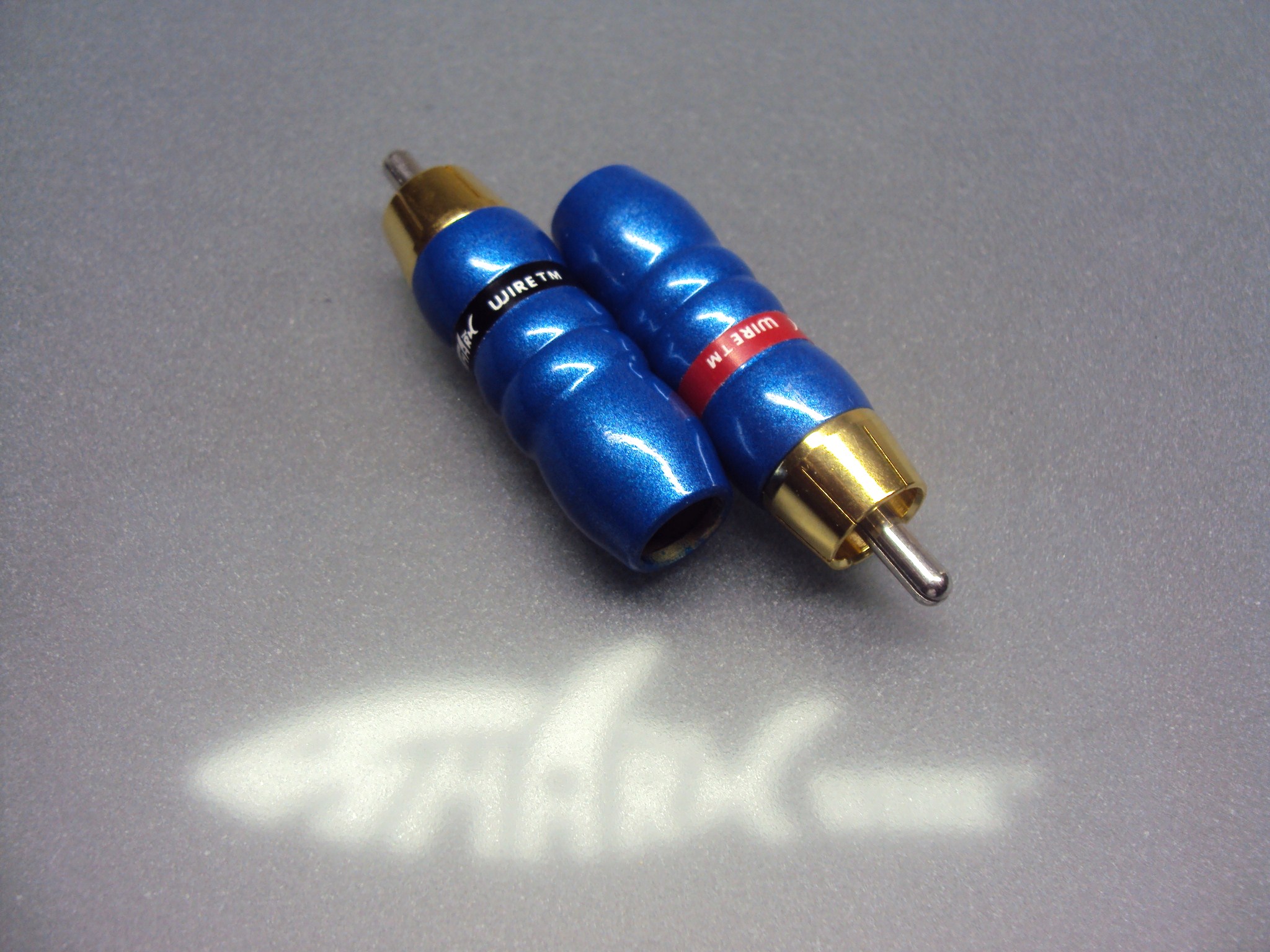 Sharkwire T-17U Gold