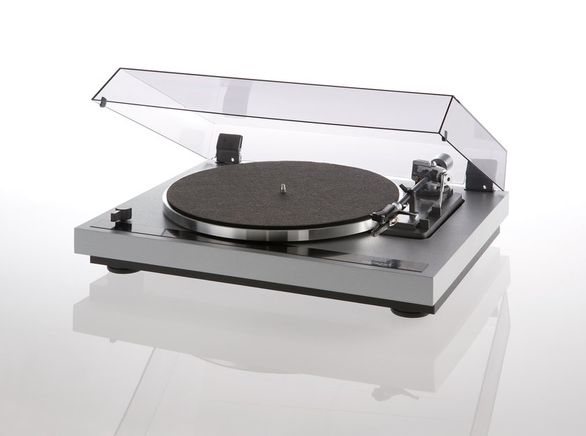 Thorens TD 190-2 Barevné provedení: stříbrné - silver
