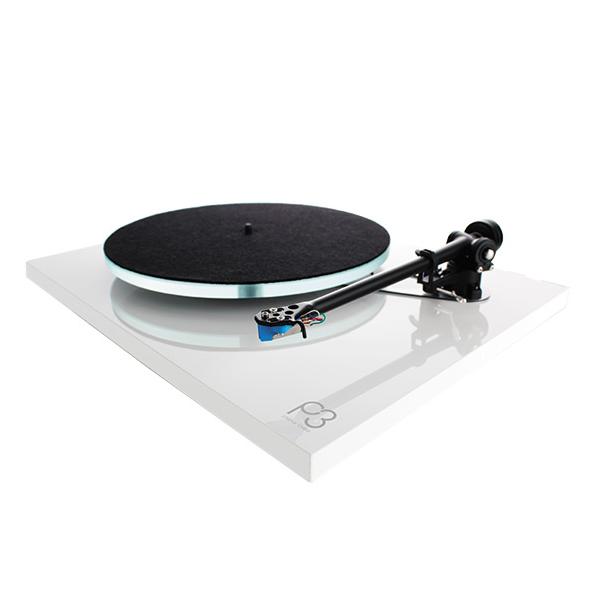 Rega Planar 3 Barevné provedení: piano white - bílá