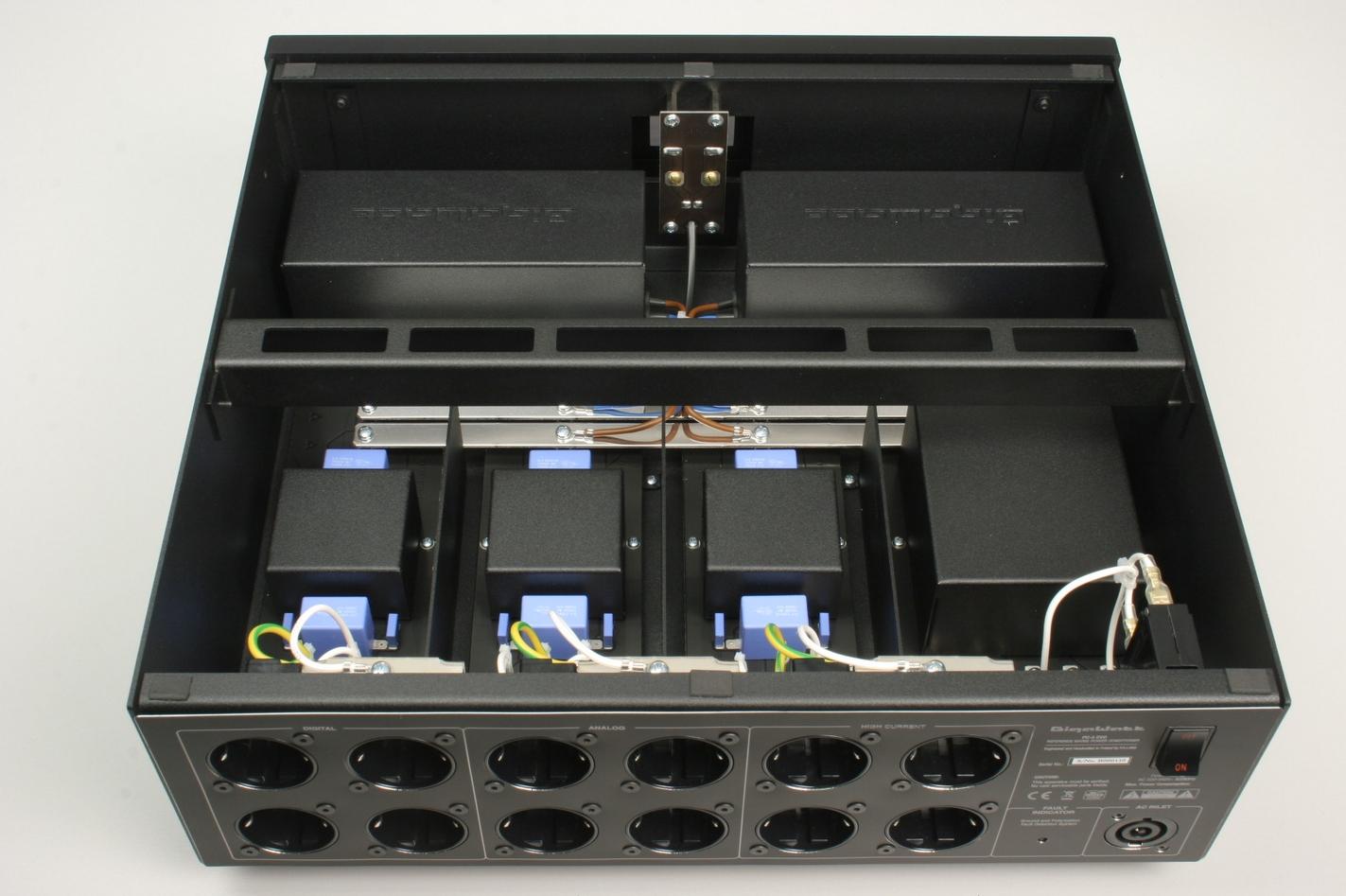 Gigawatt PC-4EVOplus + LS-1 EVO Barevné provedení: stříbrné