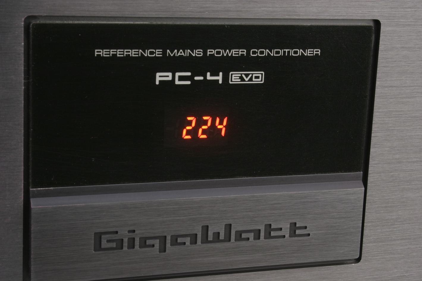 Gigawatt PC-4EVO + LC-2HC EVO Barevné provedení: stříbrné