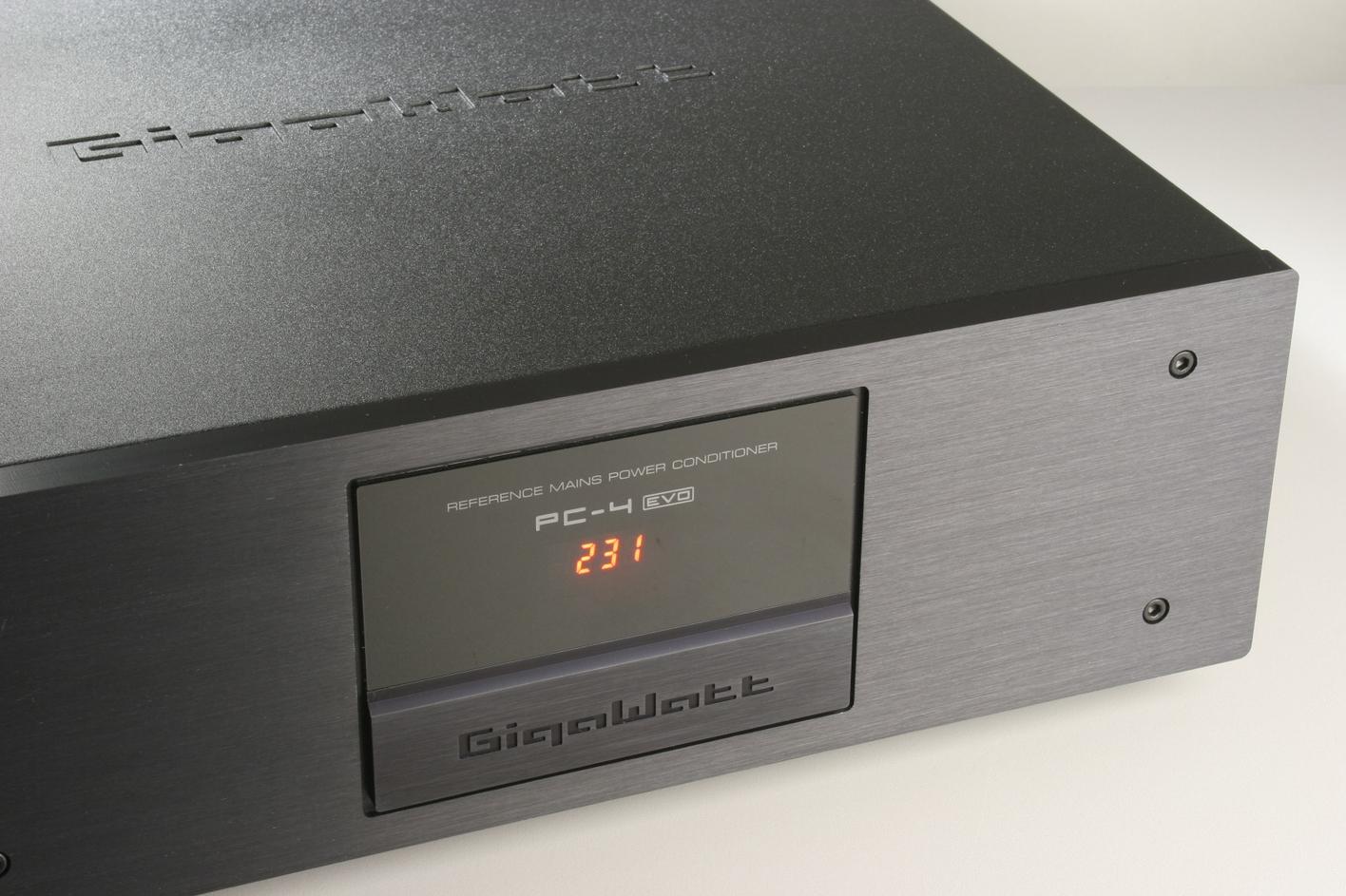 Gigawatt PC-4EVOplus + LS-2 EVO Barevné provedení: stříbrné