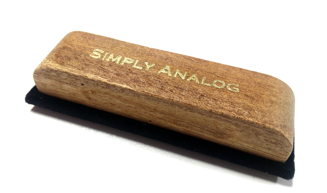 Simply Analog - Brown Oak Wooden Velvet Brush