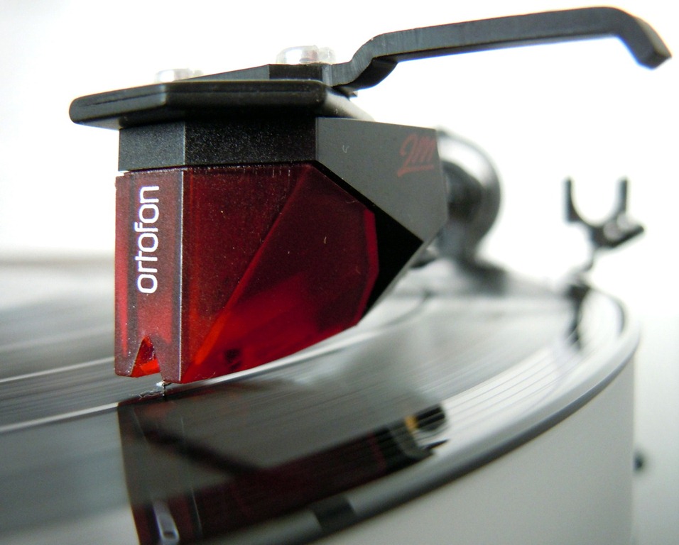Ortofon 2M RED + Tesla Analog Set