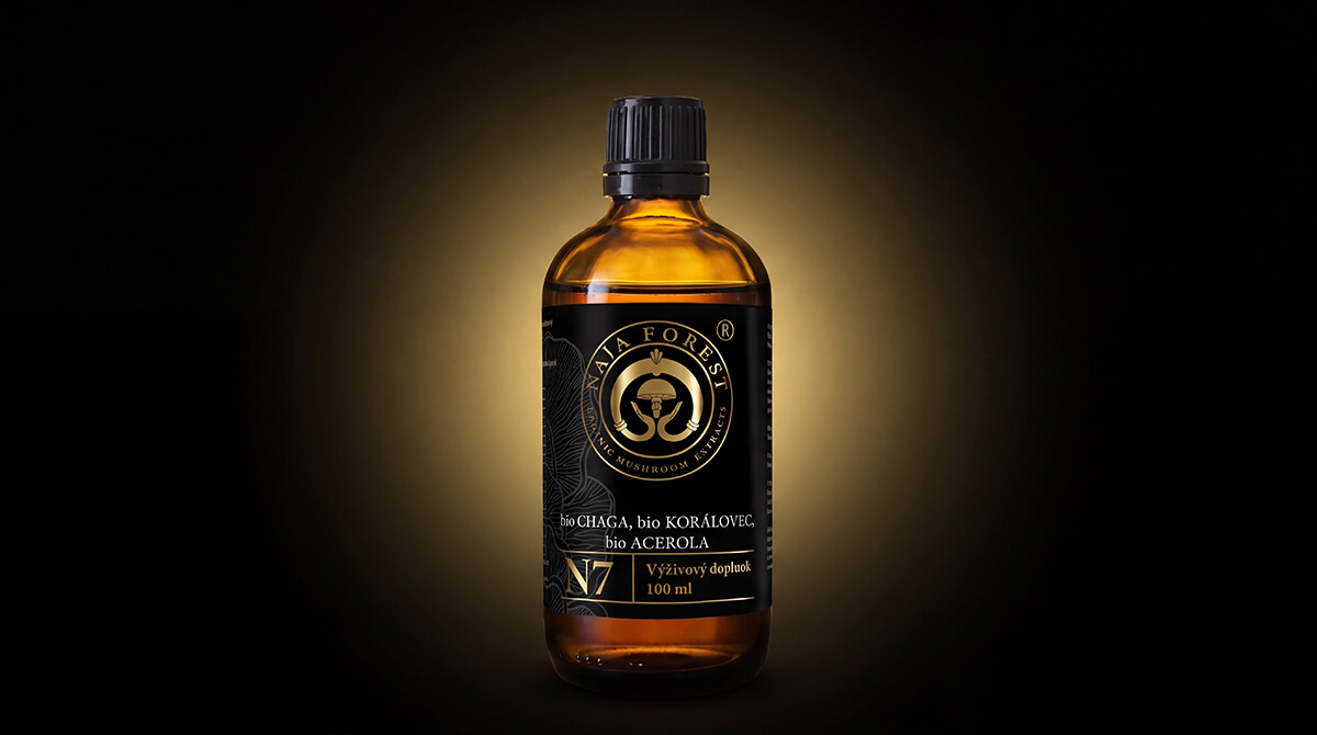 Naja Forest N7 — tekutý bio hubový extrakt z Chagy, Korálovca a Aceroly, 100 ml