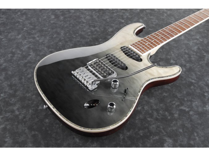 e0e32127 dbe9 472f 9da4 ce40a630097f