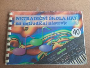 Hity čtyřicátých let - Netradiční škola hry na netradiční nástroje