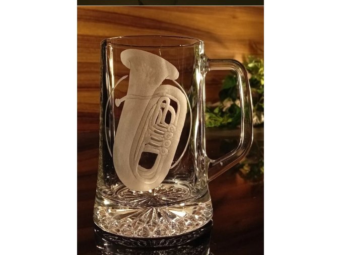 Půllitr s rytinou tuby