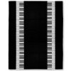 9885 ubrus klaviatura 130 x 160 cm