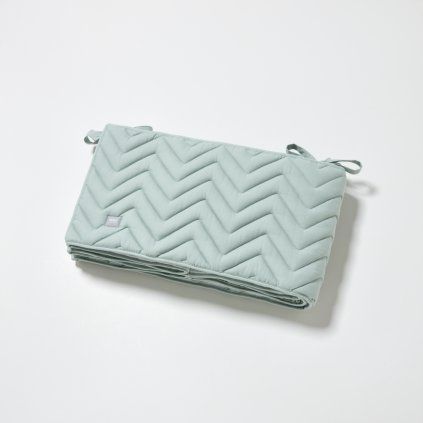 man mint green