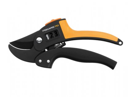 227589 1 nuzky fiskars powerstep p83 rucni s prevodem 1000575