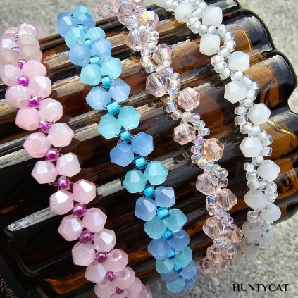 korálkový náramok