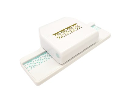 we r memory keepers scallop daisy edge punch 66128