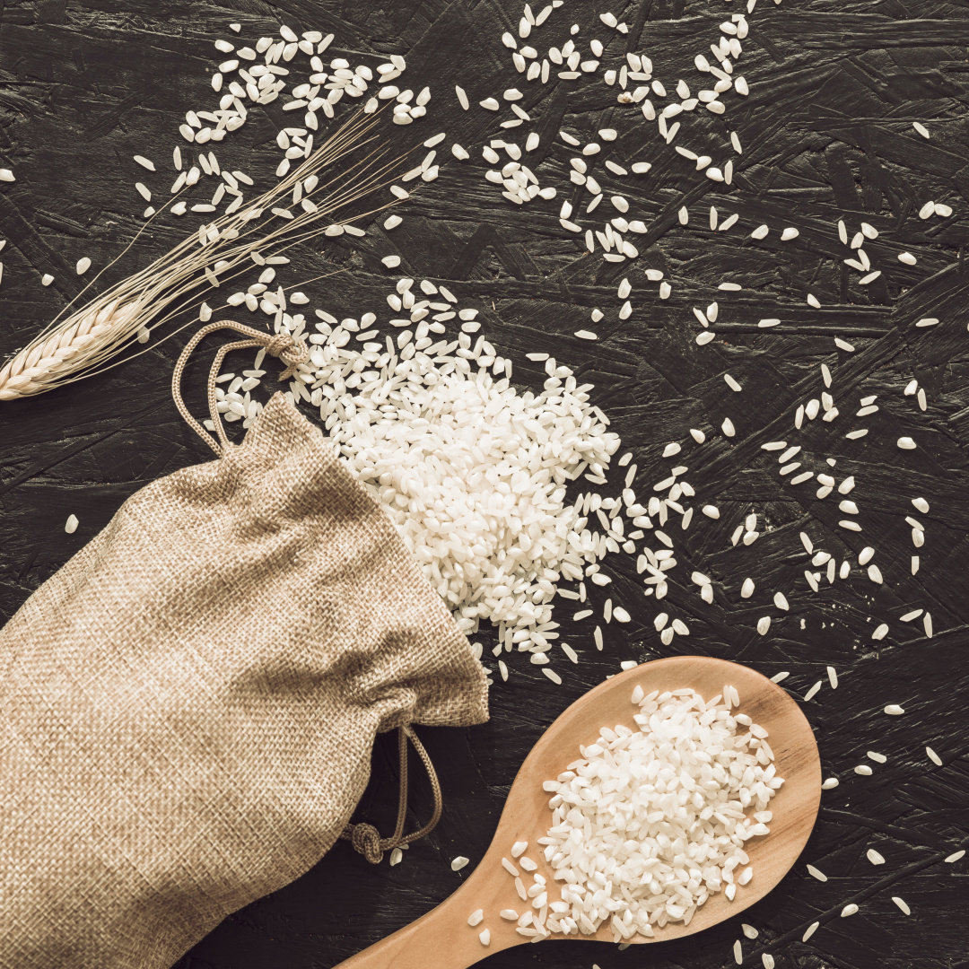 Jaké jsou výhody a nevýhody rýže v granulovaném krmivu pro psy a kočky?