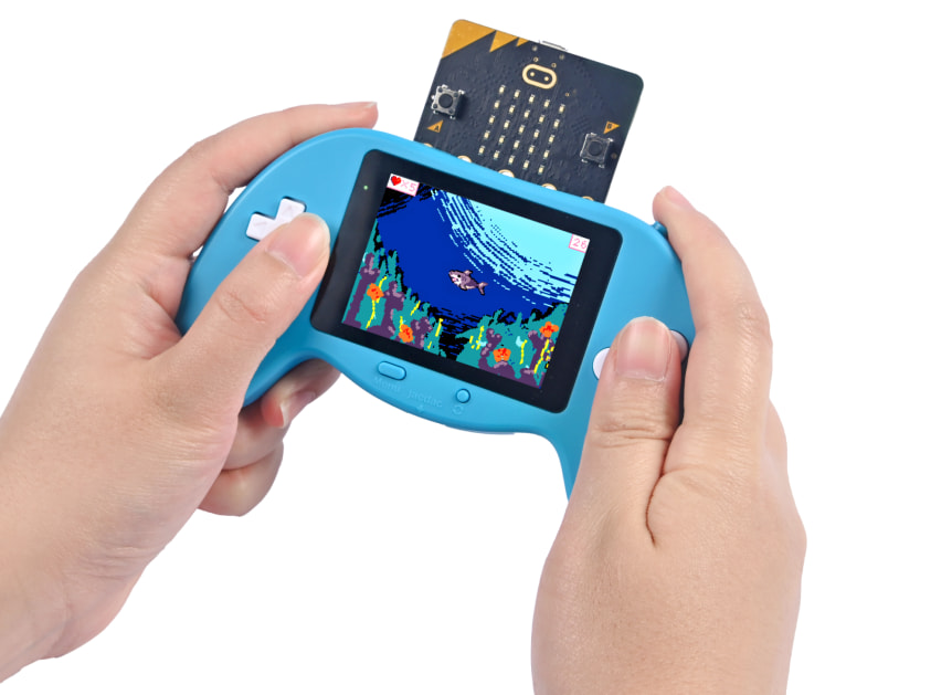 Arcade Pro – herní konzole pro výuku programování micro:bit ergonomický design