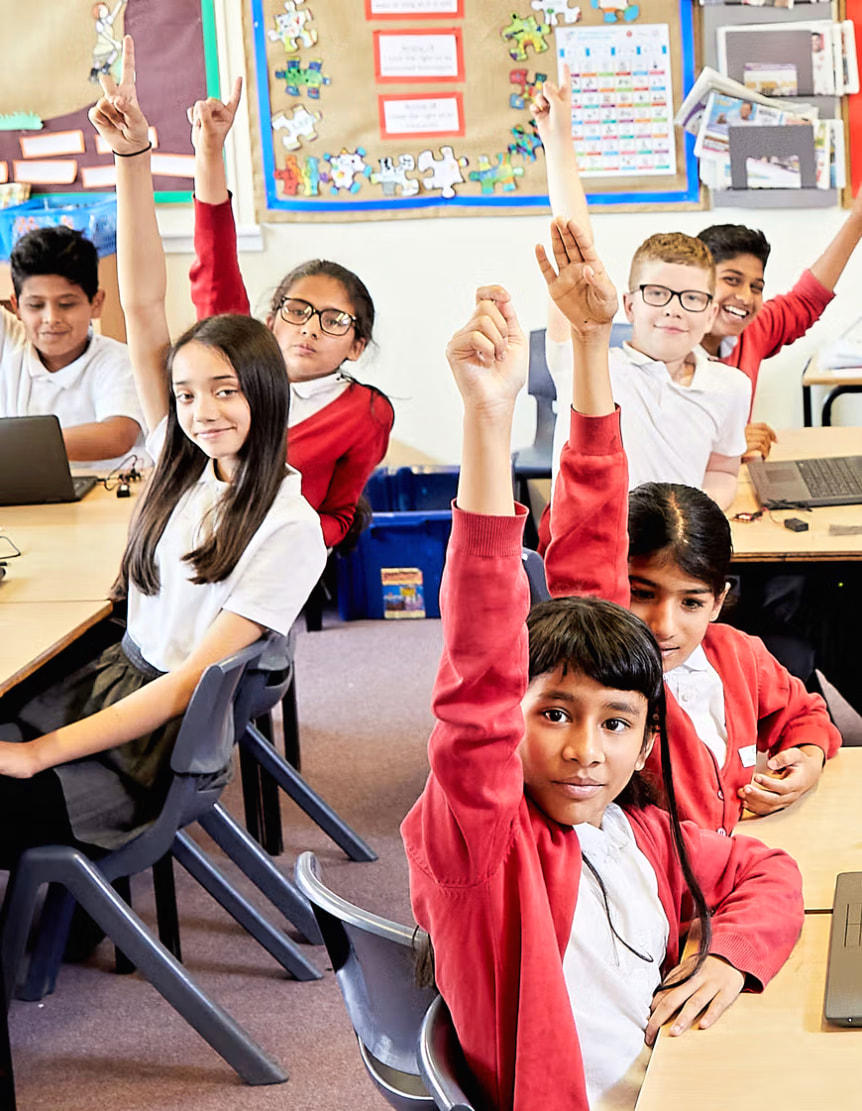 BBC micro:bit V2.21 - mikropočítač pro výuku programování výuka ve škole