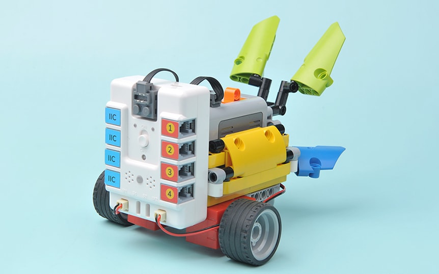 NEZHA-A řídící modul kompatibilní s Arduino a LEGO projekt
