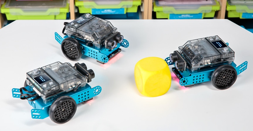 mBot2 - hravý robot pro výuku programování STEM soutěž